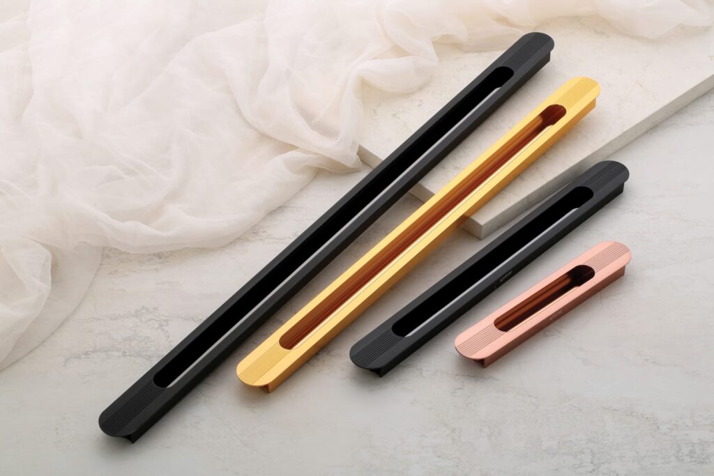 Altitude 2004 Sliding Handle catalogue product