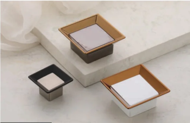 Altitude 101 Knobs catalogue product