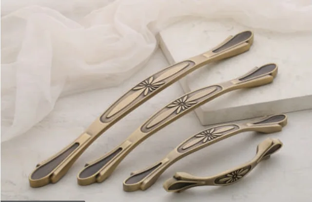 Altitude 1117 Cabinet Handle catalogue product