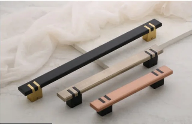 Altitude 8028 Main Door Handle catalogue product