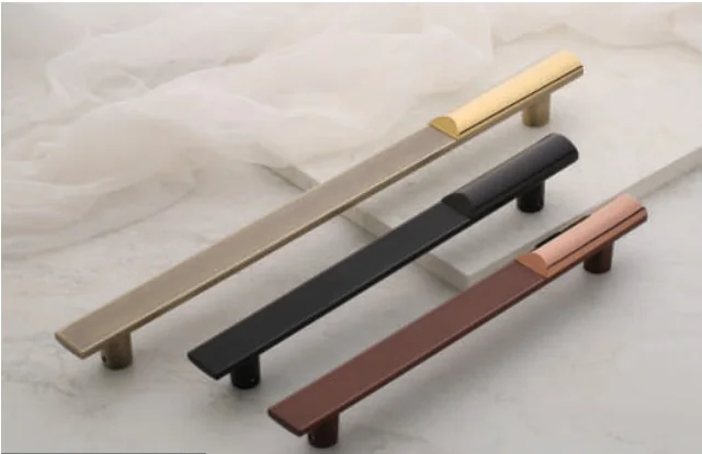 Altitude LAYNAR Main Door Handle catalogue product